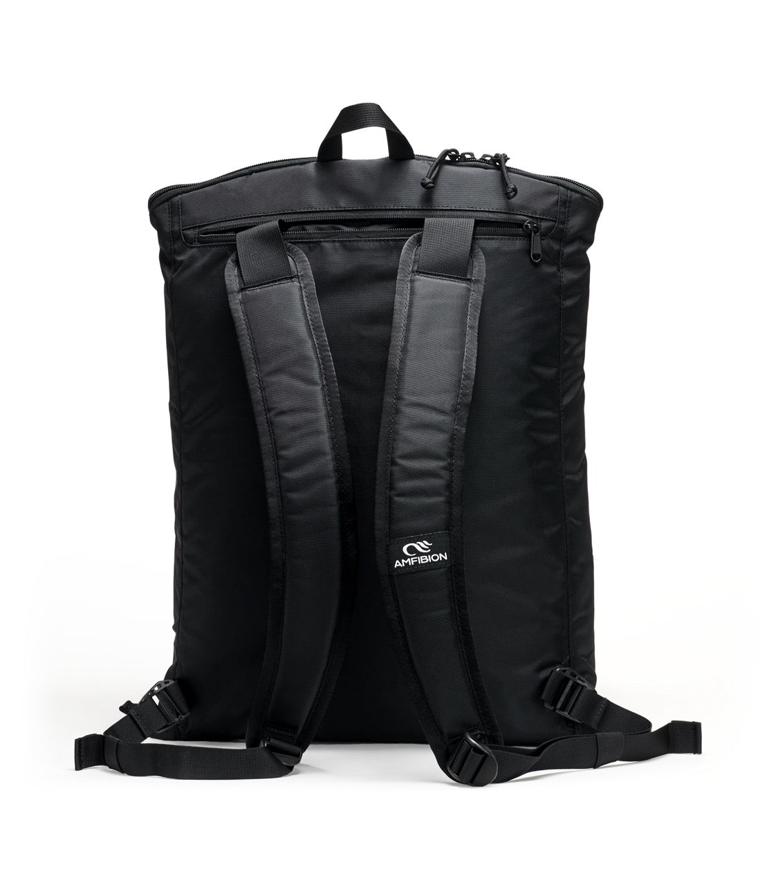 SHORELINE Convertible Changing Mat Backpack